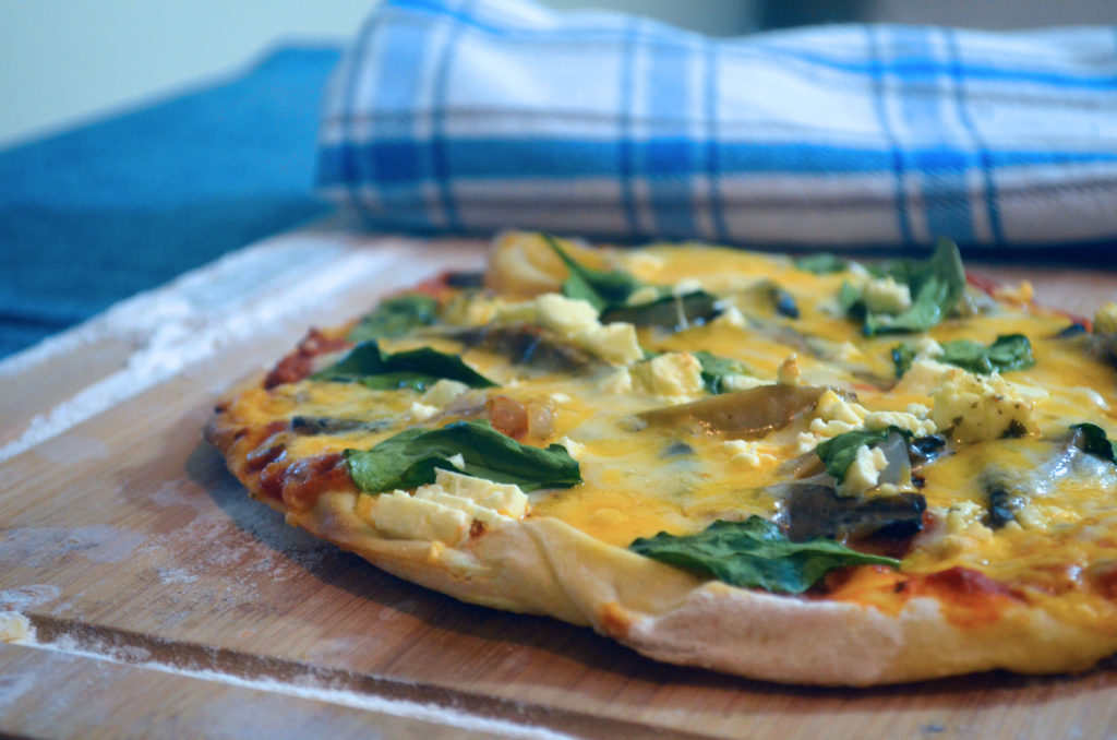 Quick and Easy Spinach and Mushroom Pizza